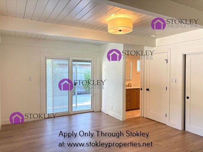 Building Photo - 276 Jennifer Way