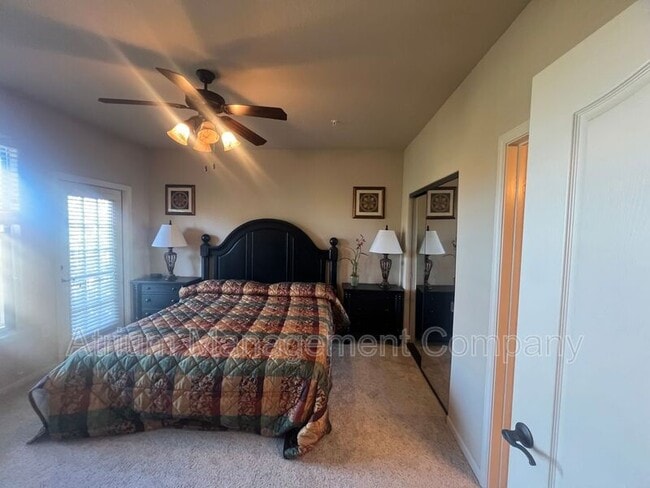 Building Photo - 903 Charo Pkwy