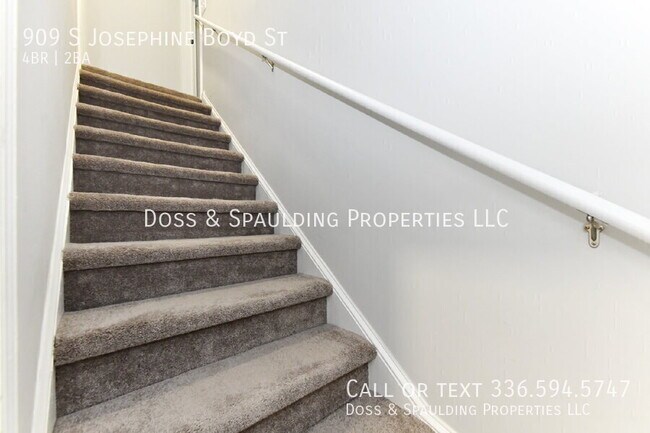 Building Photo - 909 S Josephine Boyd St