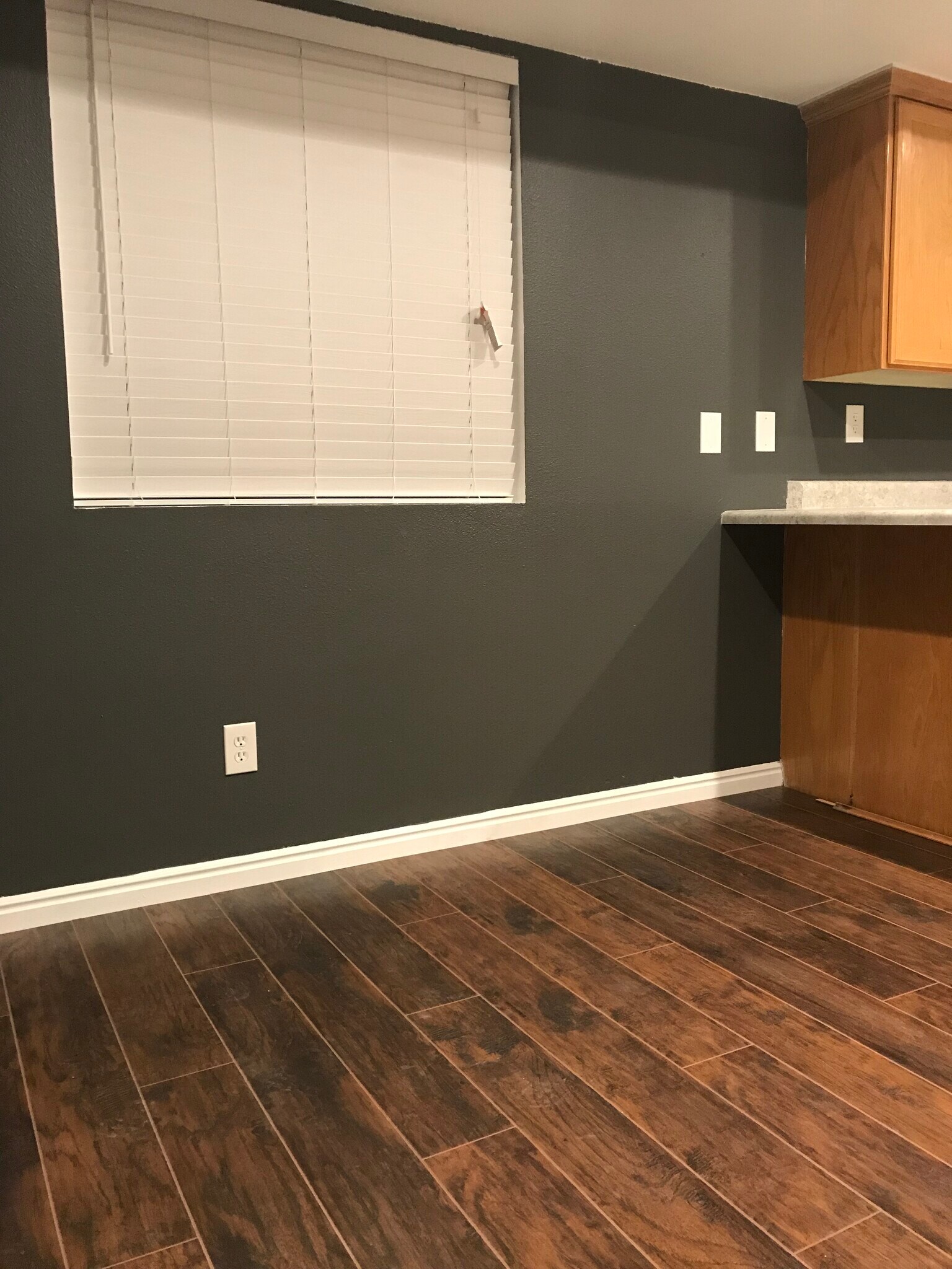 Dining room - 434 W 7th Street