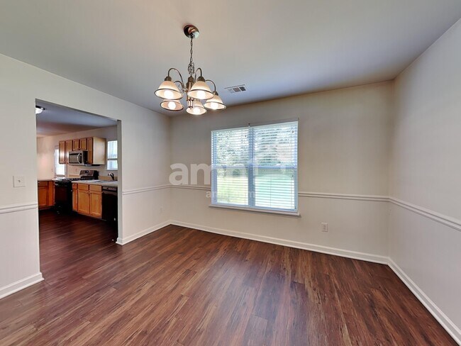 Building Photo - 3162 Berthas Overlook