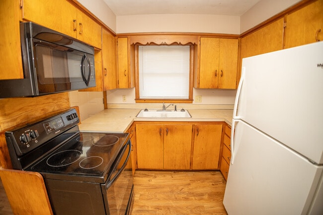 Building Photo - 710 Jackson St