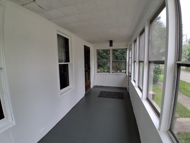 Building Photo - 205 E Phoenix Ave