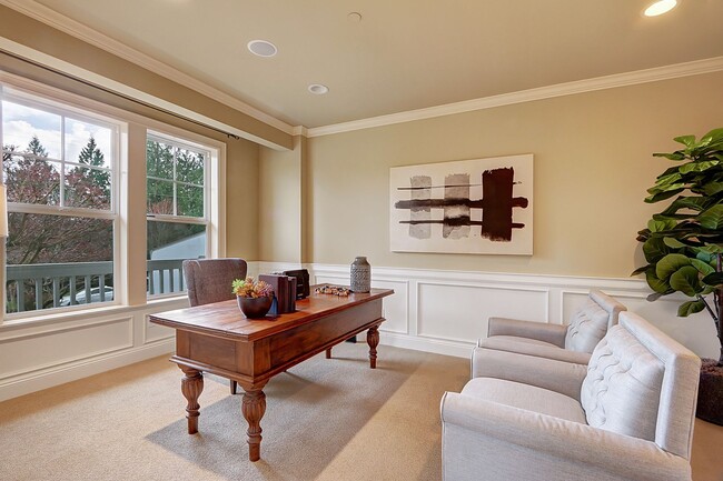 Building Photo - 5Bdrm+Office / 3.5 bath - West Bellevue Home