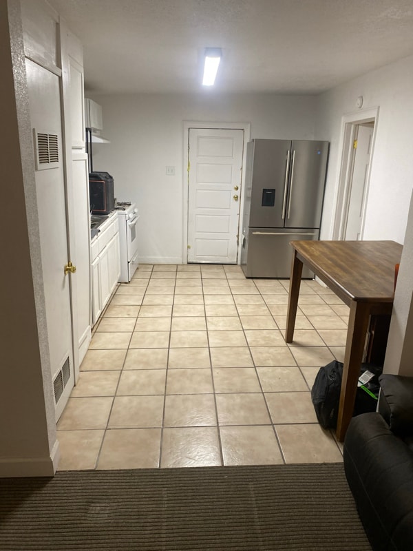 Building Photo - 151 N Pendell Rd