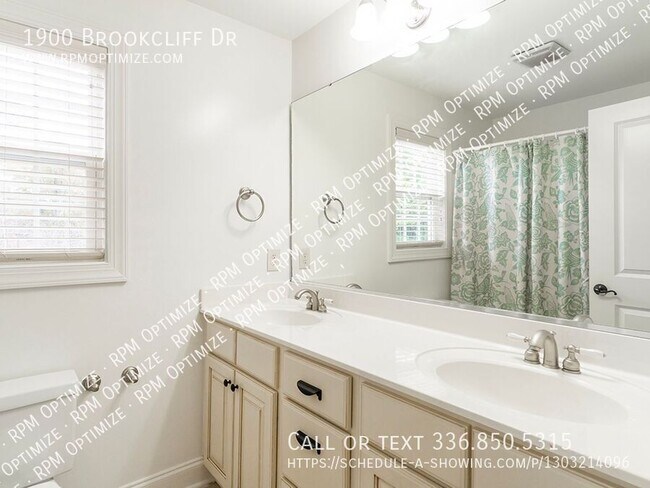 Building Photo - 1900 Brookcliff Dr