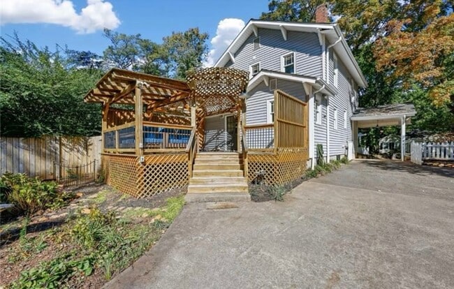 Building Photo - Charming Ardmore home full of character in...