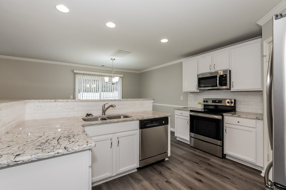 Building Photo - 5004 Broad Leaf Ct