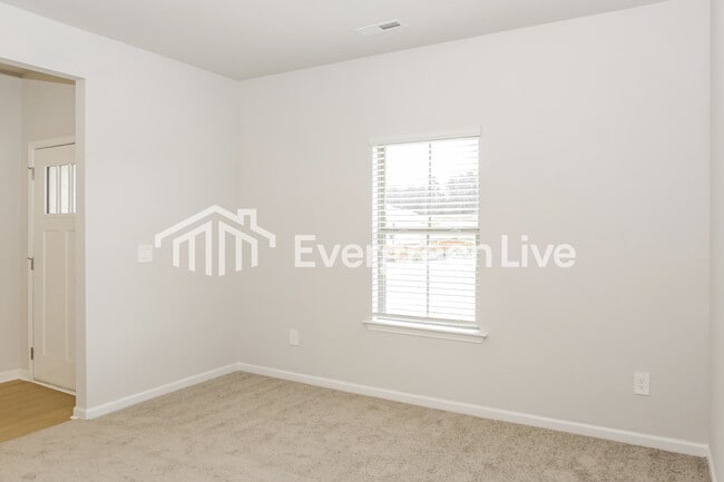 Building Photo - 160 Fenwick Pl