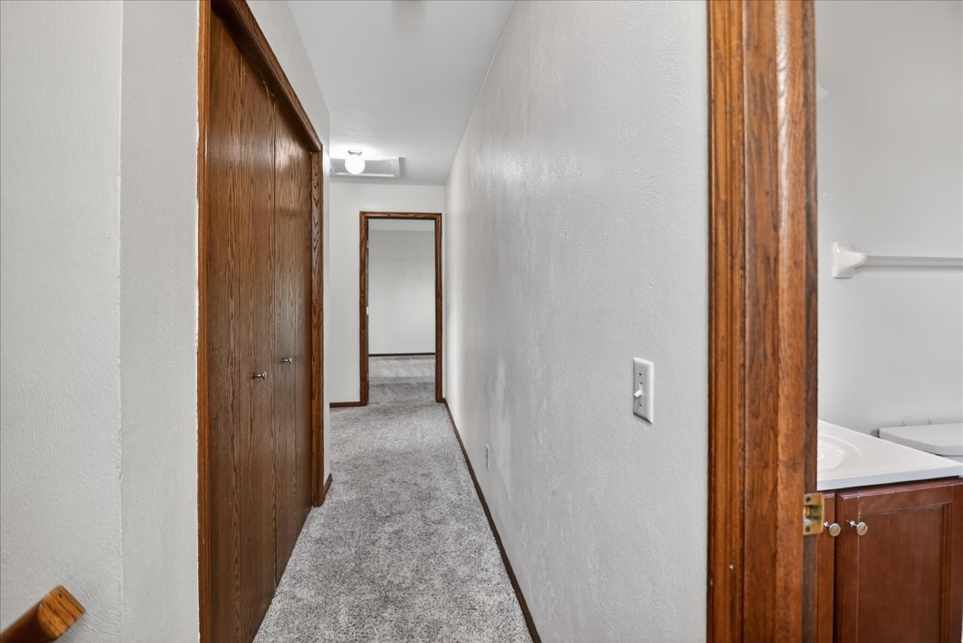 Building Photo - 1014 N Westfield Rd