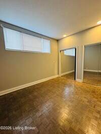 Building Photo - 153 Thierman Ln