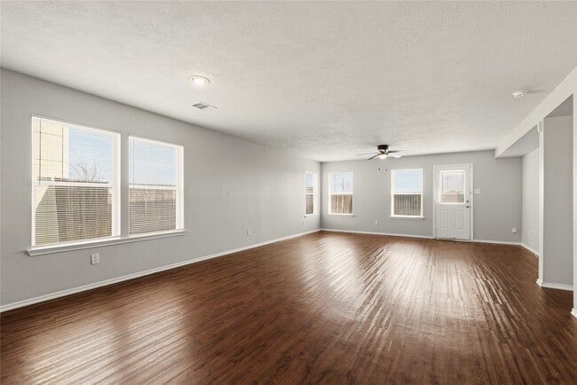 Building Photo - 7634 Appleberry Dr