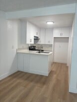 Building Photo - Excelsior Apartments
