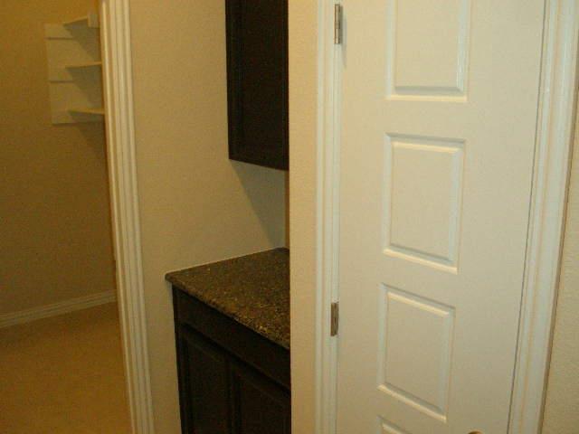 Building Photo - 270 Crooked Creek