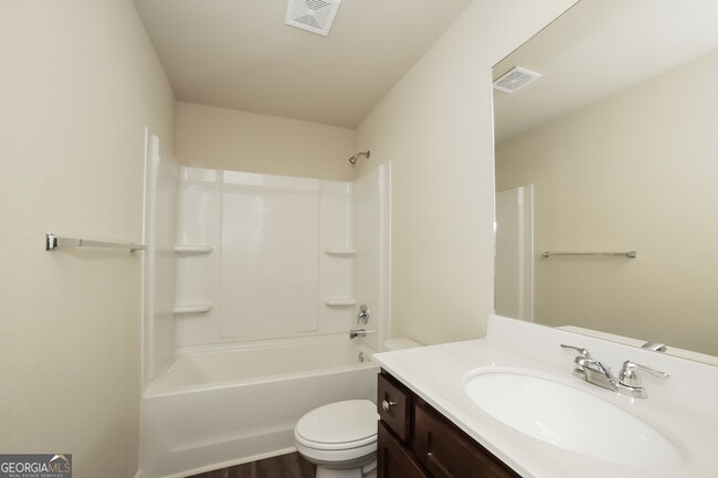 Building Photo - 334 Augusta Woods Dr