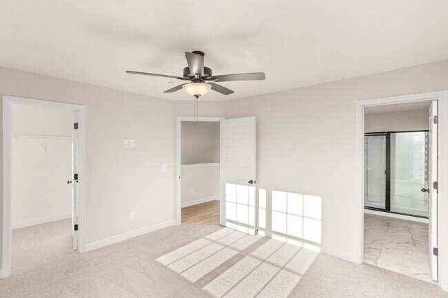 Building Photo - 521 Tappan Private Ln