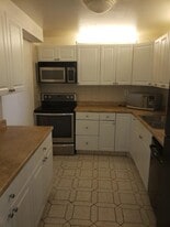 Building Photo - 4364 NW 9th Ave