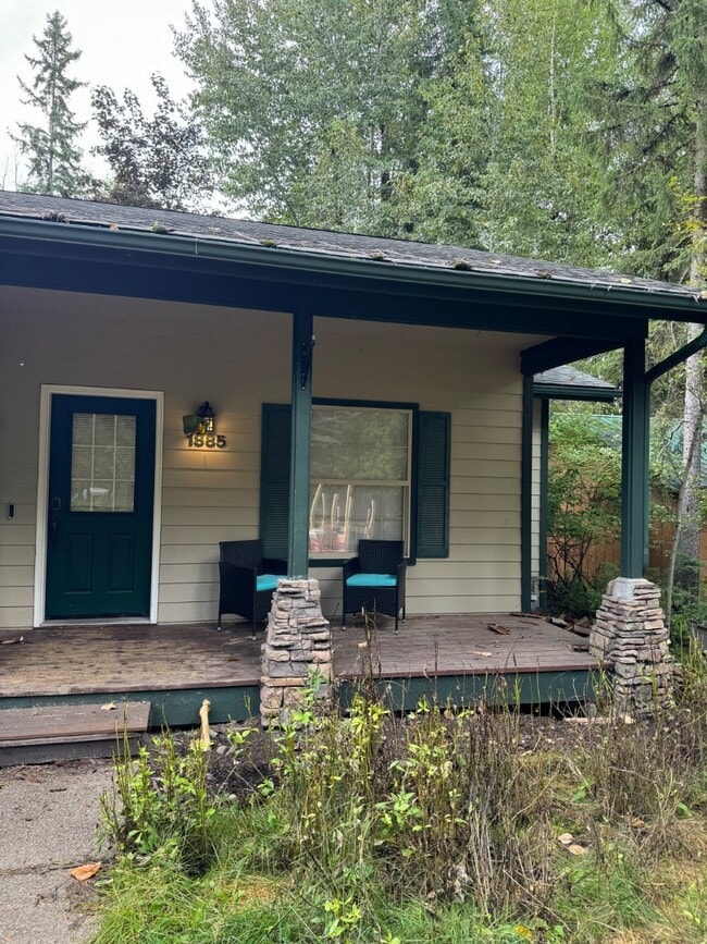 Building Photo - 1885 Lacy Ln