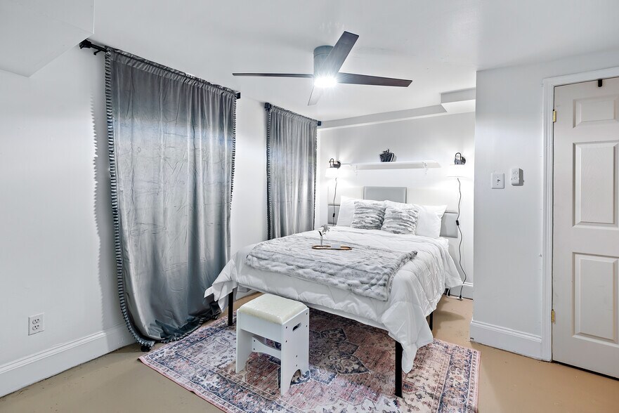 Bedroom Angle 1 - 1818 Saint Paul St