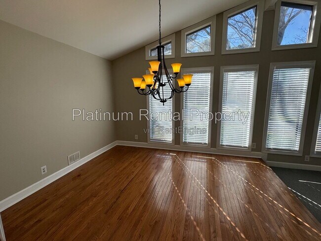 Building Photo - 3953 Sunflower Way NW
