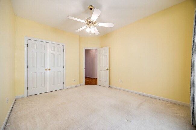 Building Photo - Exceptional 4 Bedroom Ranch in Steele Creek!