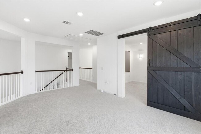 Building Photo - 7220 Poulain Dr