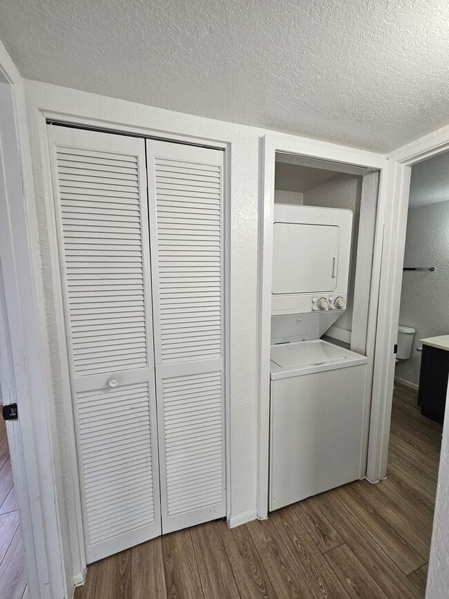 Building Photo - 1 Bedroom Condo - Old Town Scottsdale/ASU ...