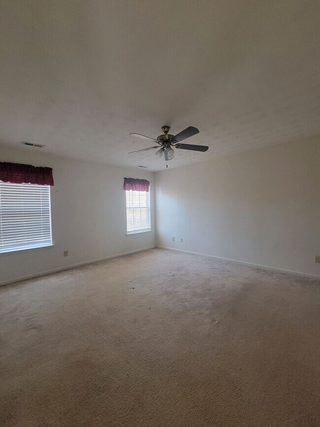 Building Photo - 3719 Bridlepath Ln
