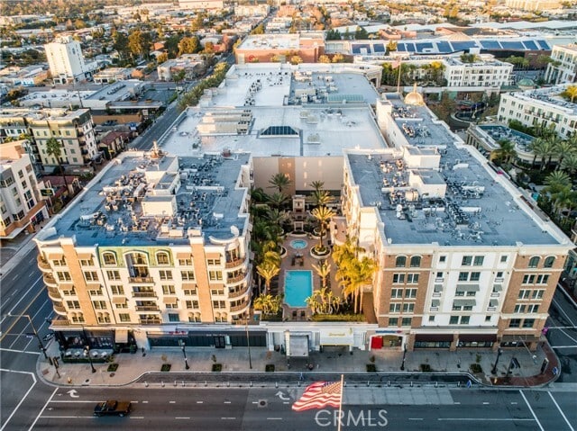 Building Photo - 305 Caruso Ave