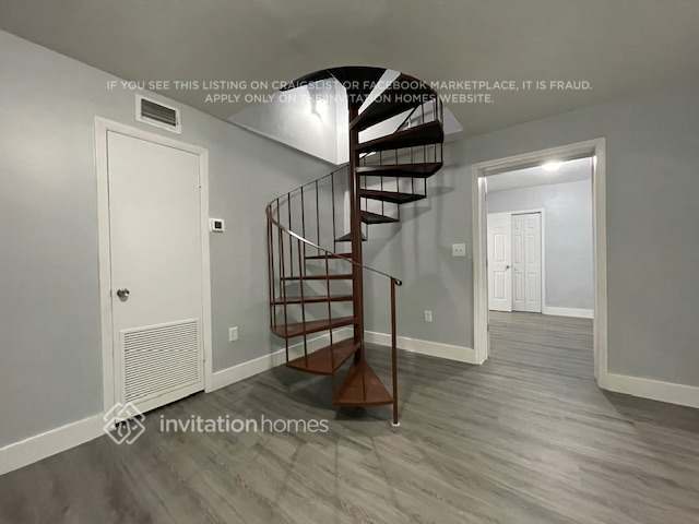 Building Photo - 3120 SW 27th St