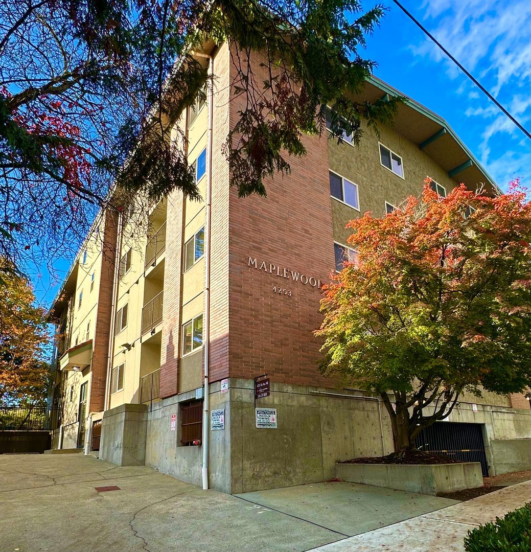 Interior Photo - Maplewood Apartments