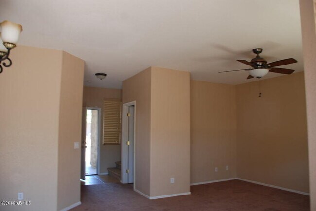 Building Photo - 1637 E Aspen Ave