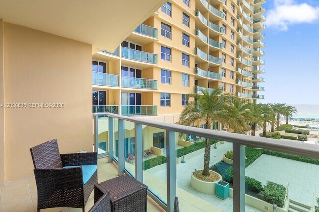 Building Photo - 2501 S Ocean Dr