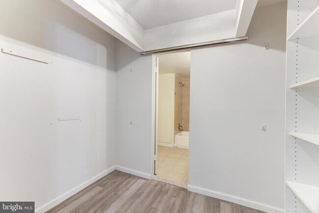 Building Photo - 7905 Dassett Ct