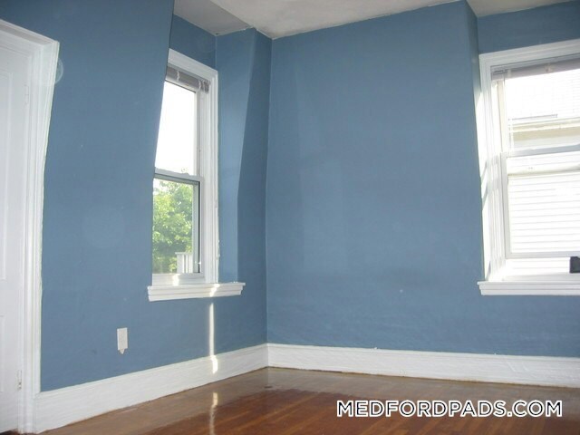 Building Photo - 157 Winthrop St