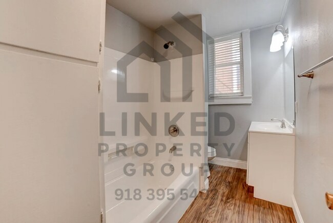 Building Photo - Park Apartments