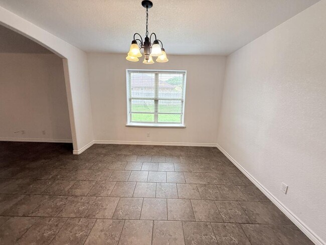 Building Photo - 3906 Anvil Range Rd