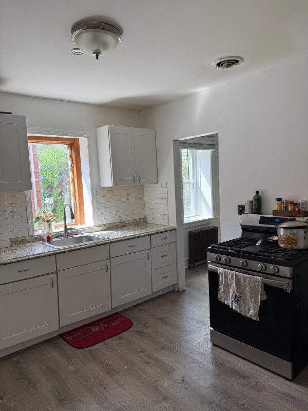 Building Photo - 8 Berges Ave