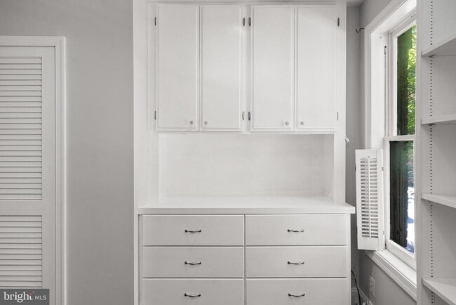 Building Photo - 1257 35th St NW