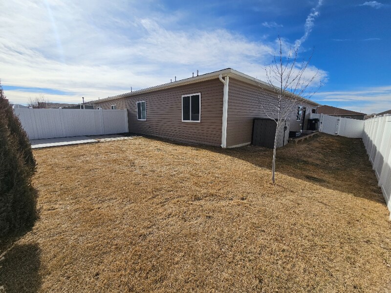 Building Photo - 4013 Bradney Ave