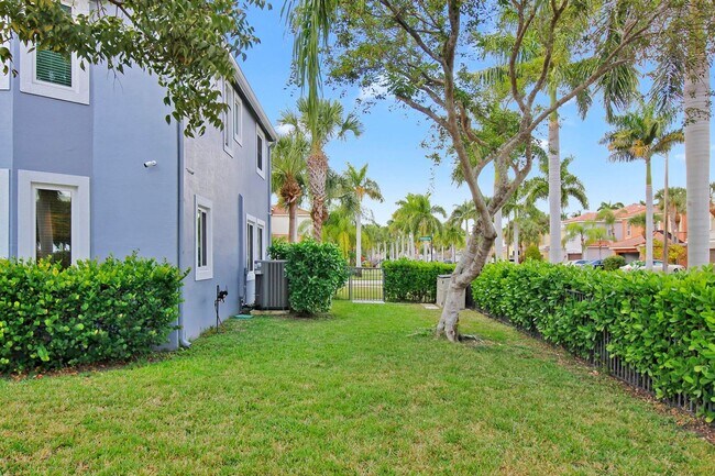 Building Photo - 9022 Dupont Pl