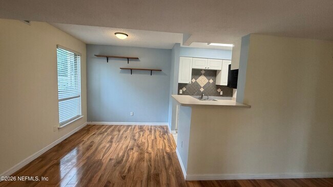 Building Photo - 10200 Belle Rive Blvd