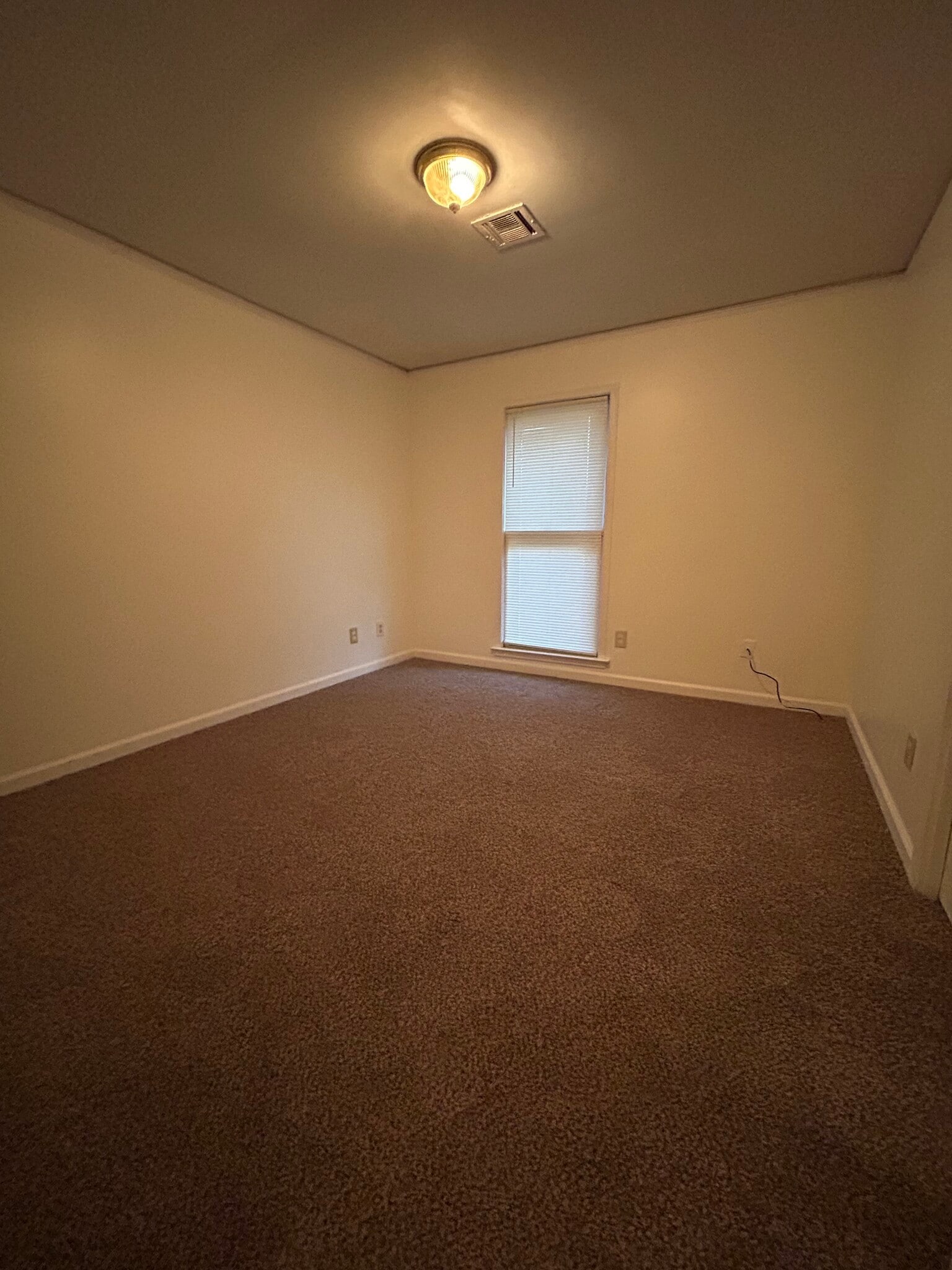 Bedroom 3 - 3737 Hunting Creek Rd