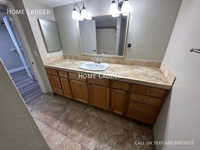 Building Photo - 2145 E Sanos Dr