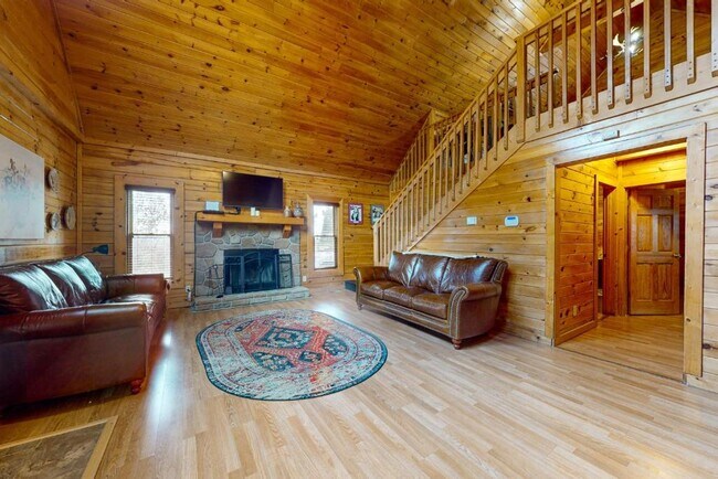 Building Photo - 2632 Camden Way