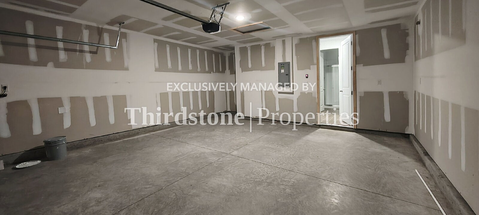 Building Photo - 8225 Cedar Run Ln