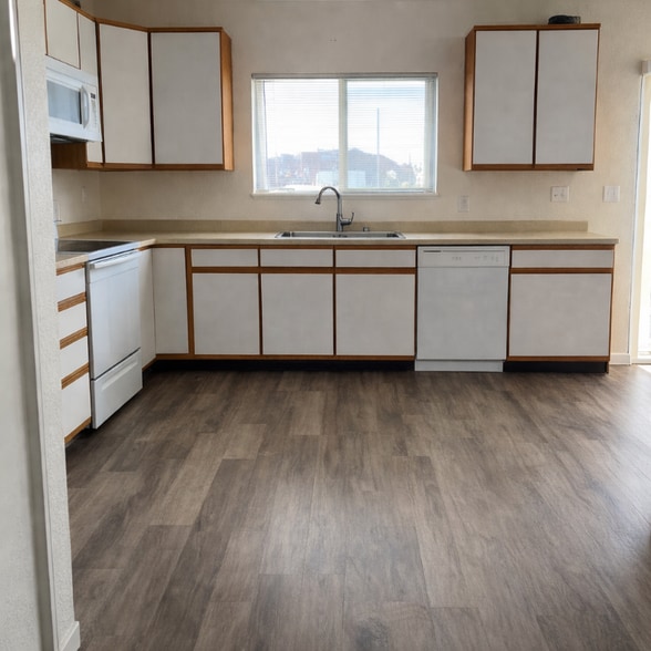 Building Photo - 2454 NW 8th St