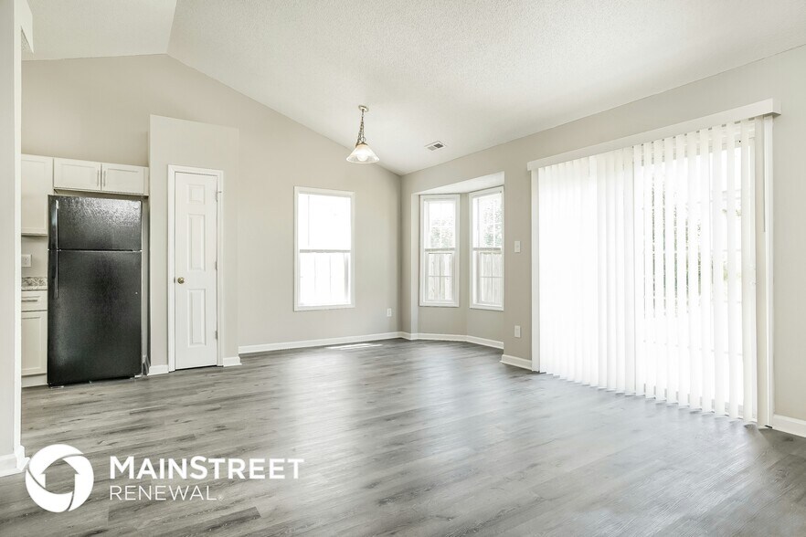 Building Photo - 5165 Julip Dr