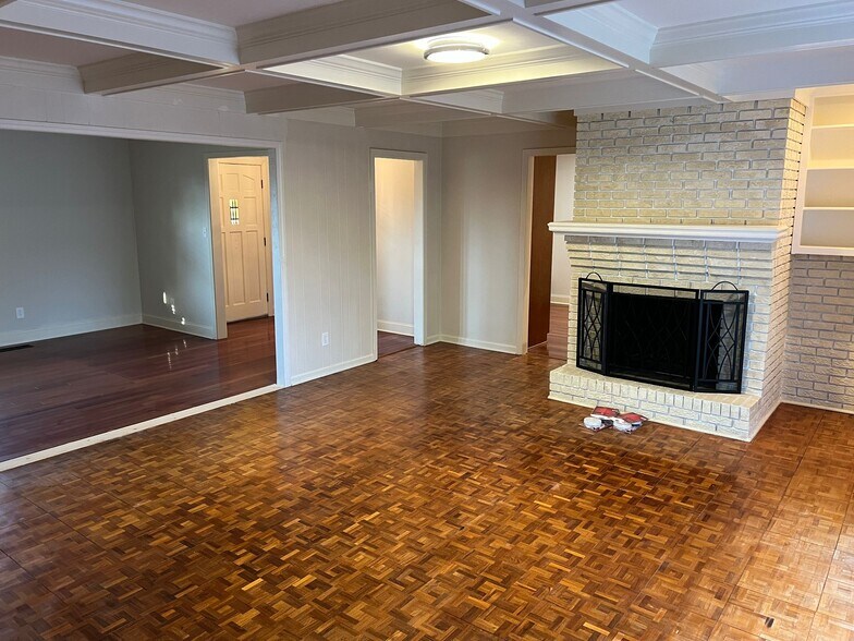 Building Photo - 8002 Shereton Rd SW