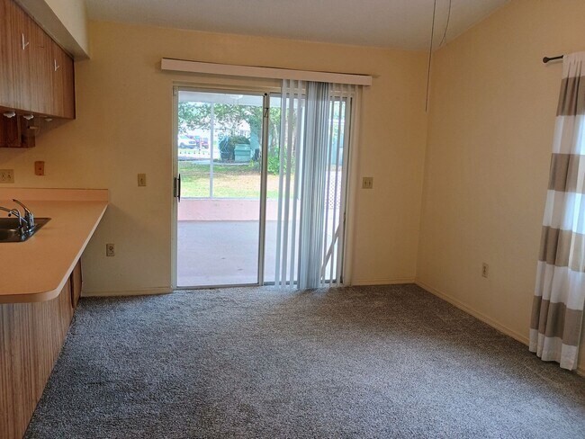 Building Photo - Pool. Privacy. Perfect location. Available...